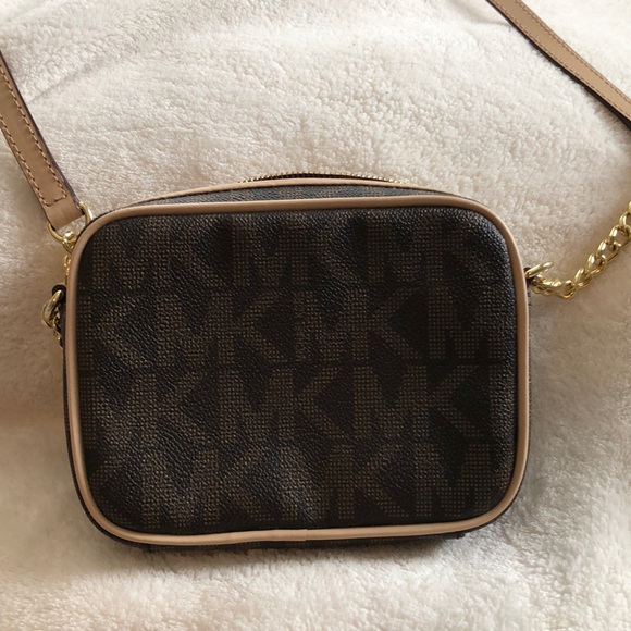 Michael Kors crossbody - Picture 2 of 3